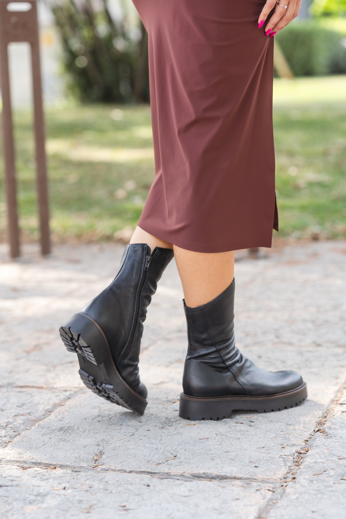 Stivaletto donna in vera pelle colore nero - Art. FR89