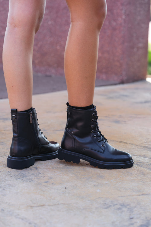Anfibio donna in vera pelle nero